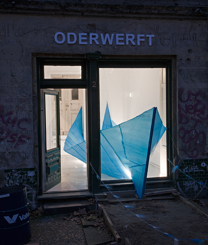 Oderwerft, ein eine Mixed Media Installation von Peter Müller
