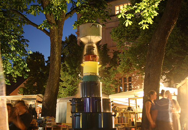 Zaubertöpfchen ein Wasser-Installation im öffentlichen Raum im Projekt Kleinrixxdorf während der 48 Stunden Neukölln 2016